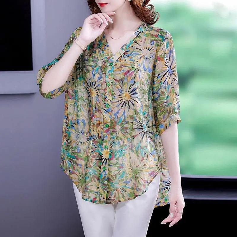 Women Trendy Rhinestone Floral Print Vintage Blouse Summer V Neck Short Sleeve Loose Button Up Shirt Casual Irregular Top Female