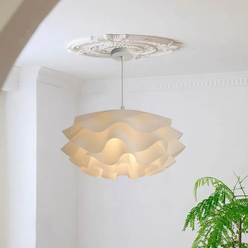 Modern Minimalist Creative Flower Shaped Chandelier Warm Cream Style For Dining Room Bedroom Clothing Store Window Display