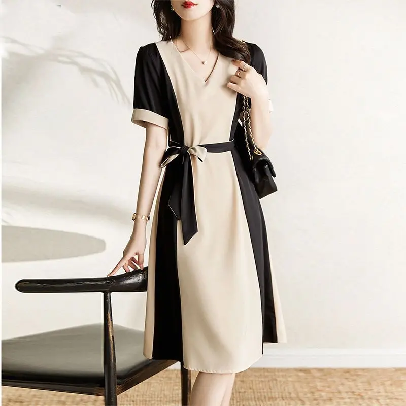 

Women's Clothing Summer 2023 New French Style Fashion V-Neck Lace Up Waist Mid Length Dress Elegant Style Color Block Skirt