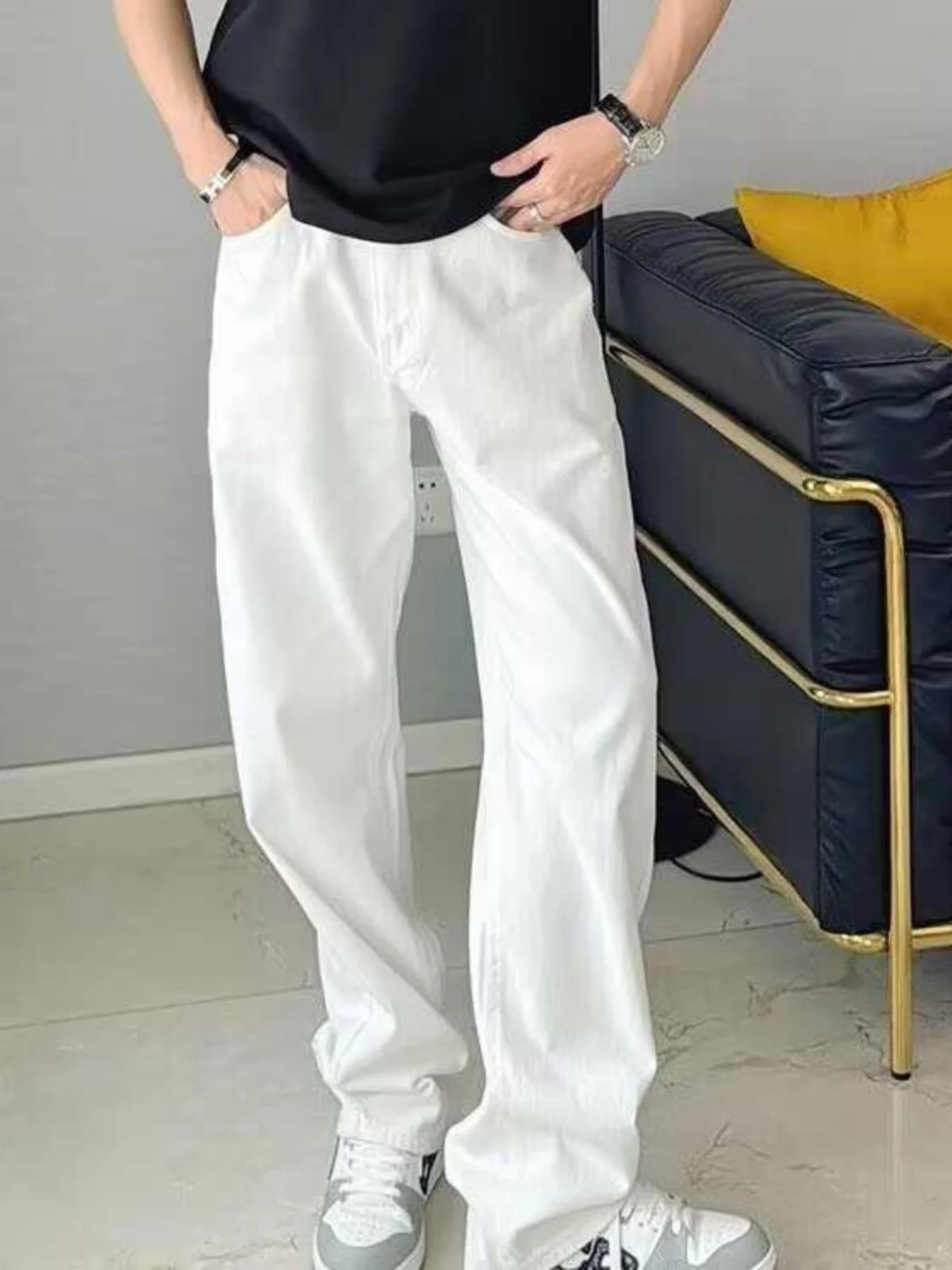 

Белые повседневные свободные мужские джинсы, модные прямые брюки в стиле High Street, летние корейские драпированные удобные брюки для отдыха...