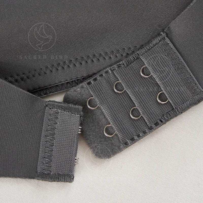 Žhavý výprodej Nový design Efektní protiskluzová boční jednodílná podprsenka Bralette s vyztužením z ledového hedvábí bezešvá podprsenka bez ramínek pro ženy - náhled 4