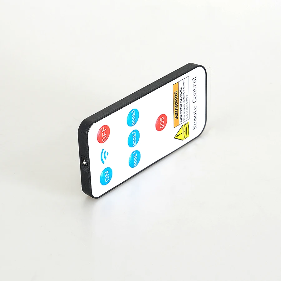 جهاز تحكم عن بعد للمصباح بالطاقة الشمسية مدمج في البطارية