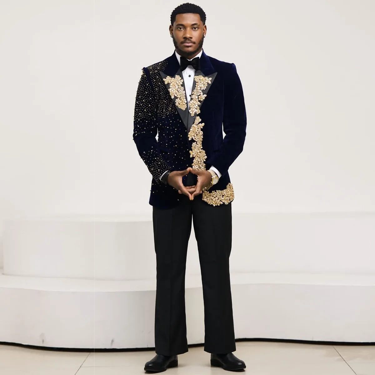 

Индивидуальные свадебные смокинги для жениха из 2 предметов с бриллиантовой отделкой, блестящие мужские костюмы с аппликациями, приталенные пиджаки для выпускного вечера, мужские костюмы