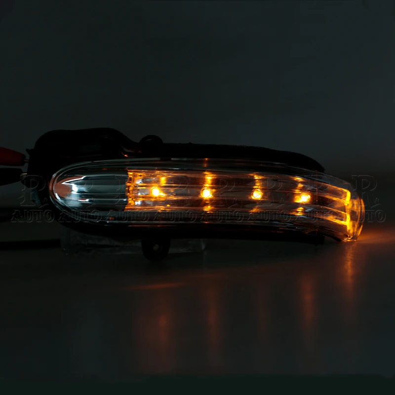 Car LED Turn Signal Light For Mercedes Benz W203 4Door 2004 2005 2006 2007 Indicator Side Lamp Rearview Mirror Light A2038201621
