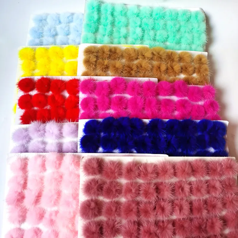 80 pieces of 30mm mink pompoms for sewing, knitting keychains, headwear, hair accessories, scarves, shoes and hats, DIY jewelry