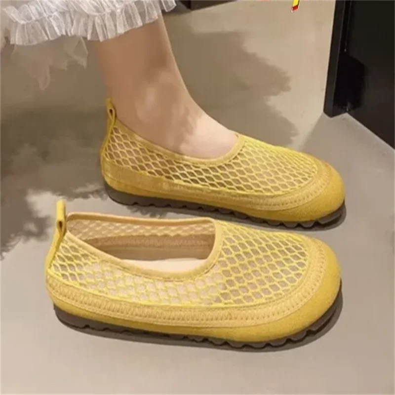 Hollow Out Shoes Summer Women's Soft Soled Flat Bottomed Shallow Mouth Casual Portable Walking Shoes Flat Soles Sandals