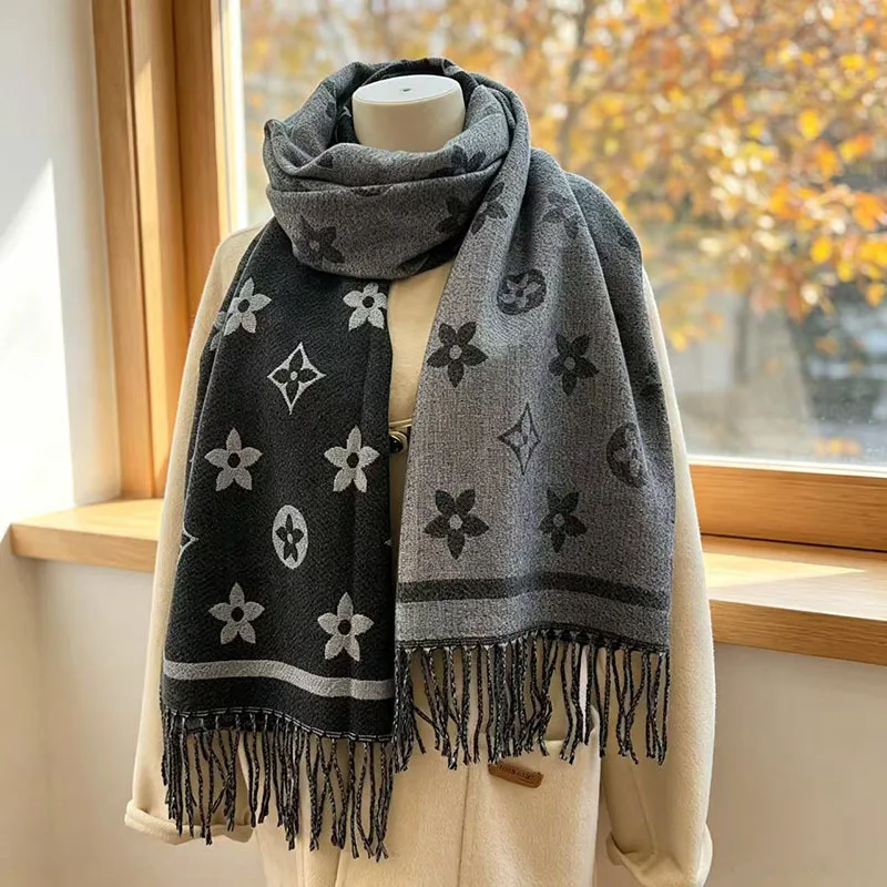 Stylish National Pattern Women's Faux Cashmere Infinity Scarf Winter Warm Two-Sided Thick Floral Print Cozy Shawl Foulard Blanke