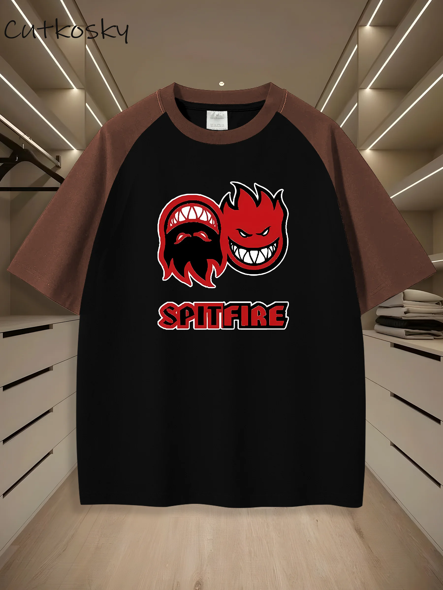 تي شيرت - تي شيرت صيفي كاجوال للرجال، تصميم أحمر وأسود، قماش خفيف الوزن، مثالي للارتداء الكاجوال أو الهدايا #1