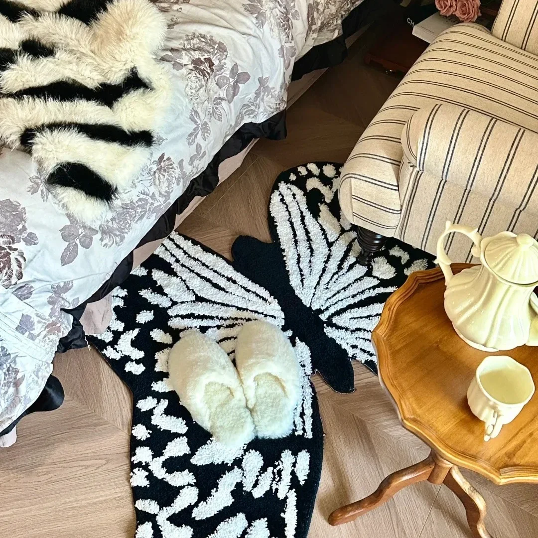 

CL carpet living room bedroom flocked high and low hair light luxury high sense black and white butterfly bedside blanket mat