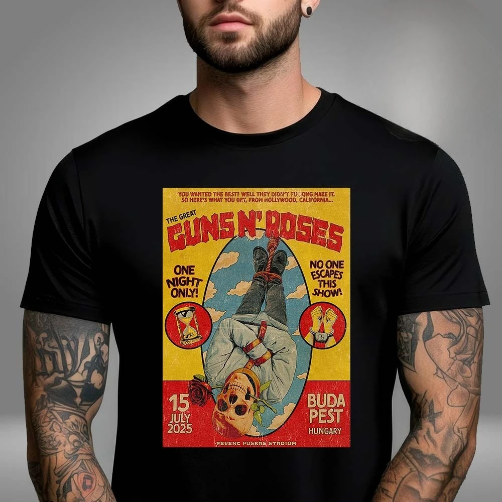 Guns N Roses في ملعب فرانسيس بوكاس في بودابست المجر 15 يوليو 2025 للجنسين تي شيرت الراقية الفاخرة