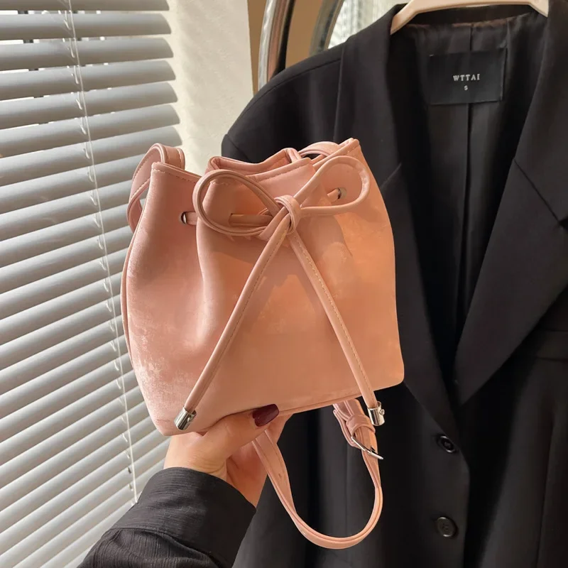 

2025 Luxury Brand Ins-Style Crossbody Bags - Trendy Korean Bucket Shoulder Bags, Spacious Stylish Underarm Purses, All-Match for