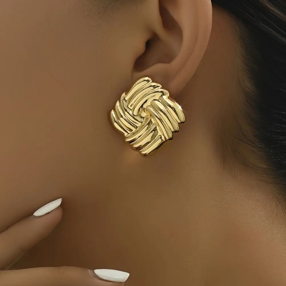Delicate Square Shaped Wave Stud Earrings Vintage Simple Style Ear Studs Alloy Unique Twisted Earrings Party
