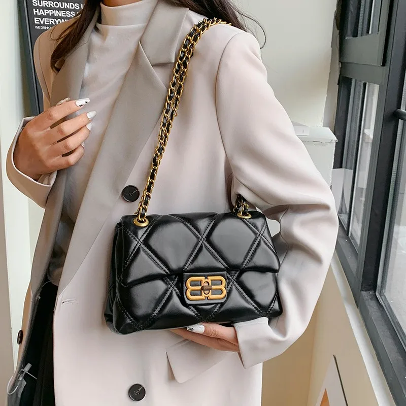 

Structured Top Handle Shopper Bag Premium PU Leather Roomy Interior For Office Professionals And Sophisticated City Travel