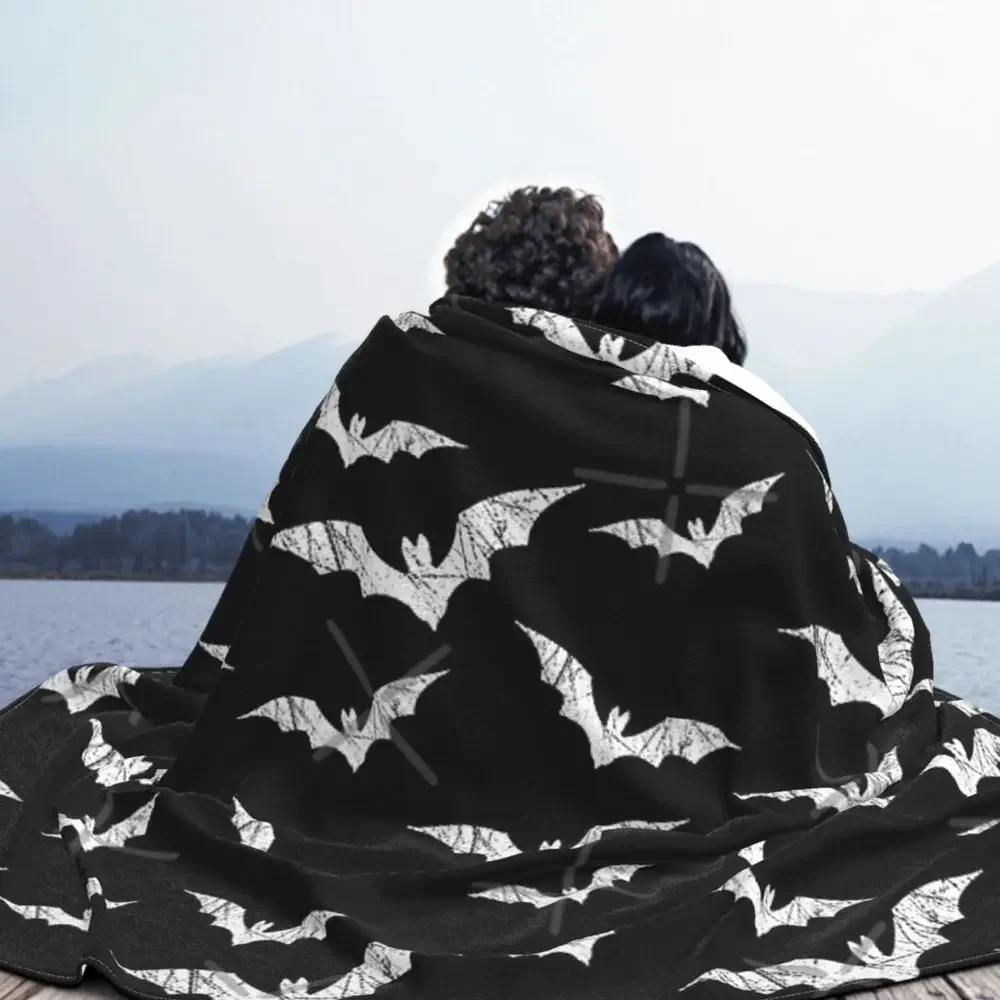 Bats Pattern Throw Blanket Halloween Goth Fleece Flannel Lightweight Blankets for Home Office Couch Bed Sofa Car All Season