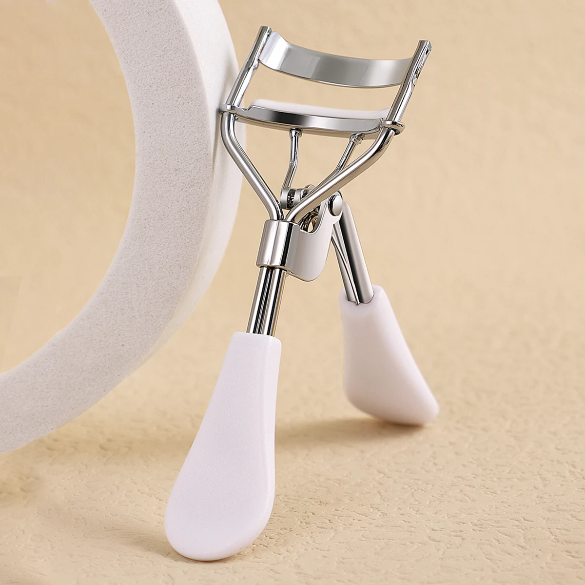 1 Tragbarer Wimpernzange, schwarz, Wimpernzange aus Edelstahl für langanhaltende Formgebung, geeignet für Wimpernlifting und Augenbrauen. – Detail 8