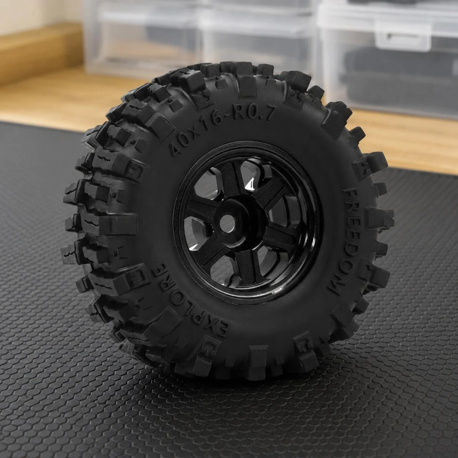 4 قطع عجلات وإطارات RC مقاس 1/ - مراجعة Rc Hobby Direct وسعره