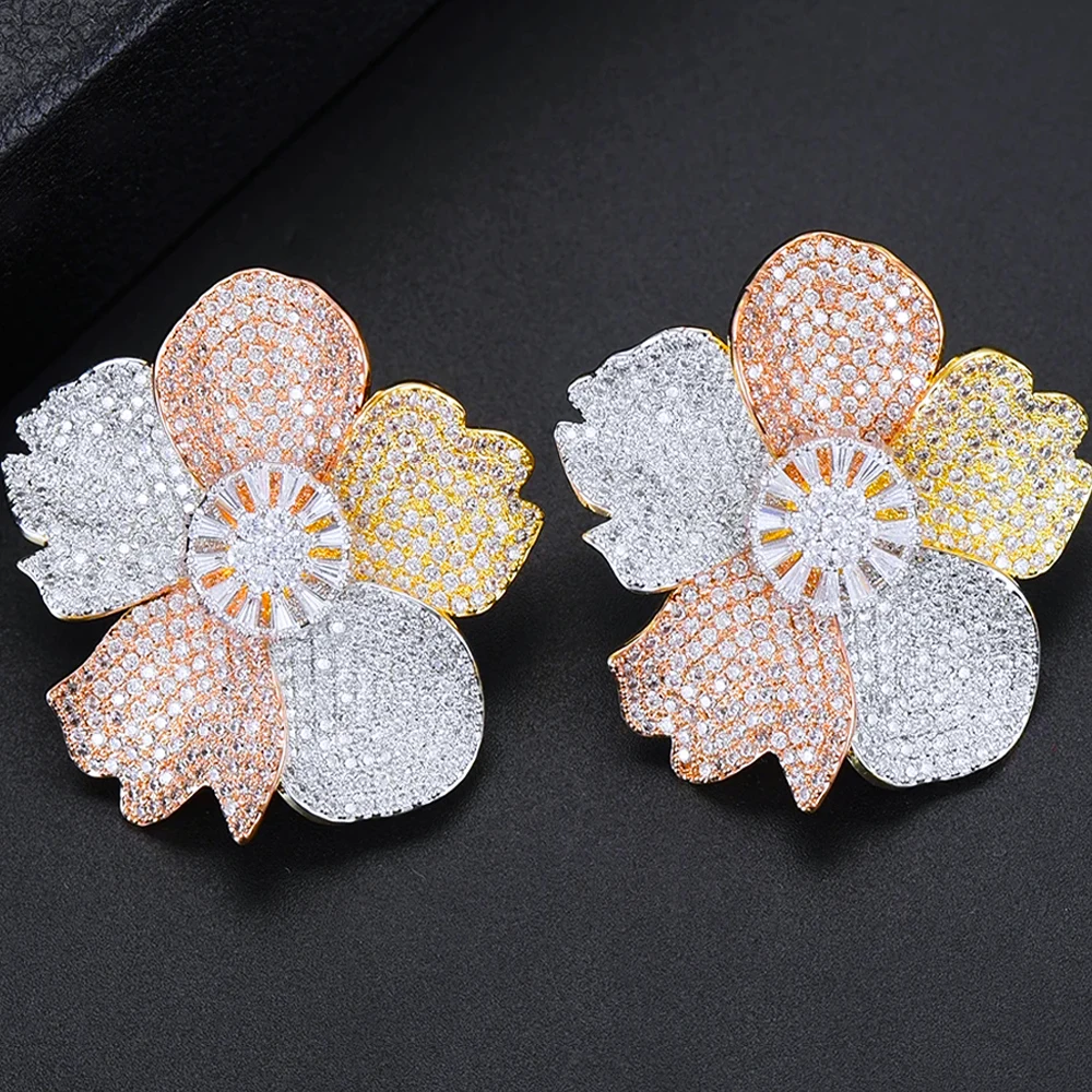 

Missvikki Sweet Big Tricolor Flower Stud Earrings Noble Symbol Jewelry for Bridal Women Wedding Engagement Party Accessories