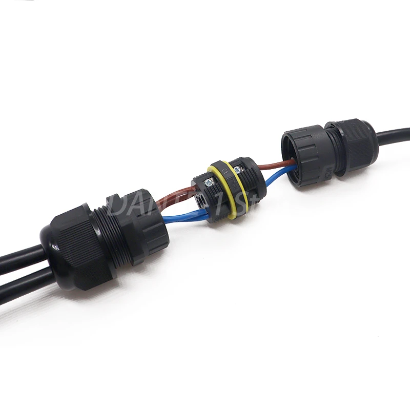 Waterproof wire connector one-to-two quick terminal one-to-three outdoor cable connection solder-free splitter IP68