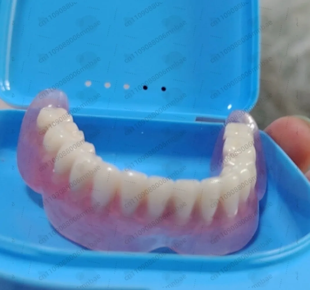 modelli-campionari-di-dentiere-complete-e-modelli-di-dentiere-complete-e-parziali-per-anziani-sono-disponibili-all'ingrosso