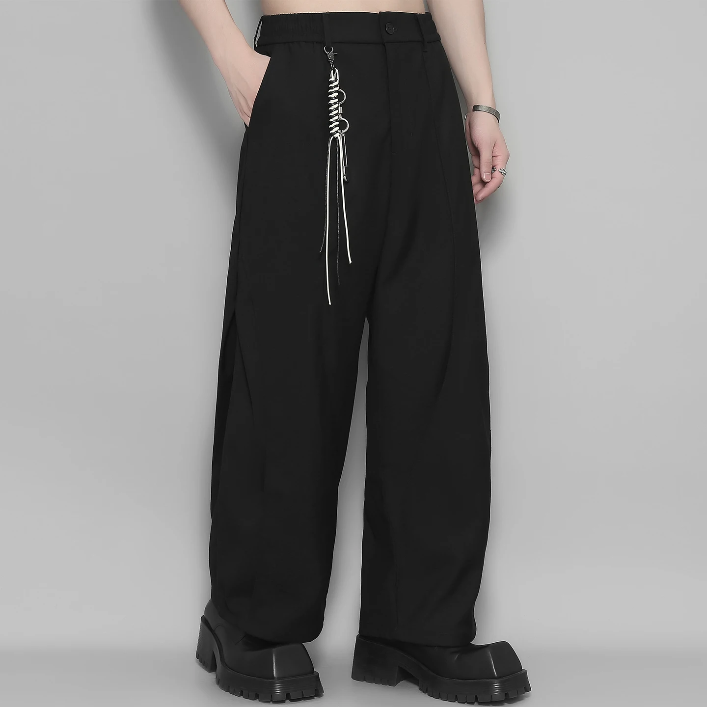 

Мужские повседневные брюки оригинального дизайна, черные, с уникальным дизайном, широкие, плиссированные, свободные, в уличном стиле