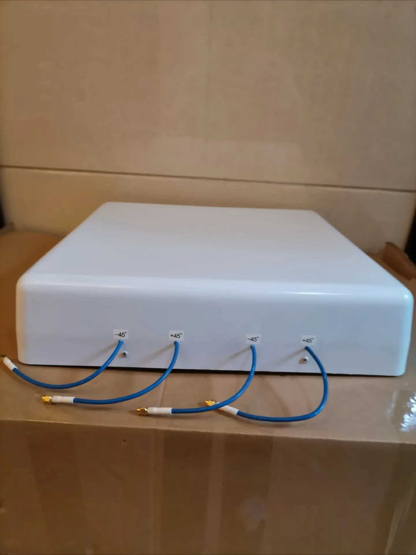 For 5G Wall-Mounted 4-Port Full Band