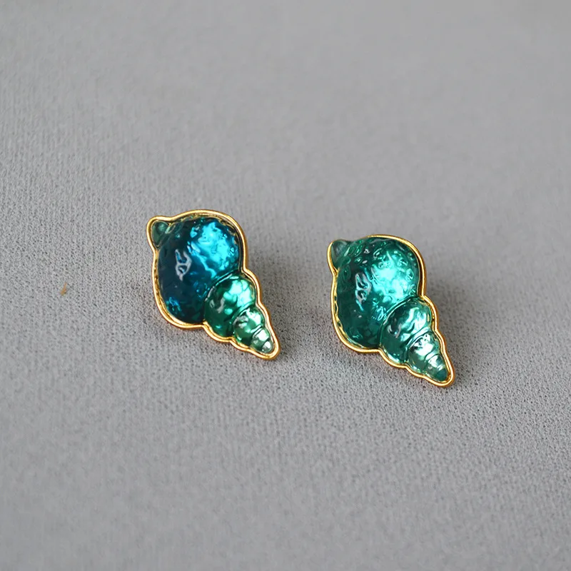 Ocean Elements Gold Color Invisible Inlaid Imitation Blue-green Gemstone Conch Earrings Women's Seaside Vacation Earrings