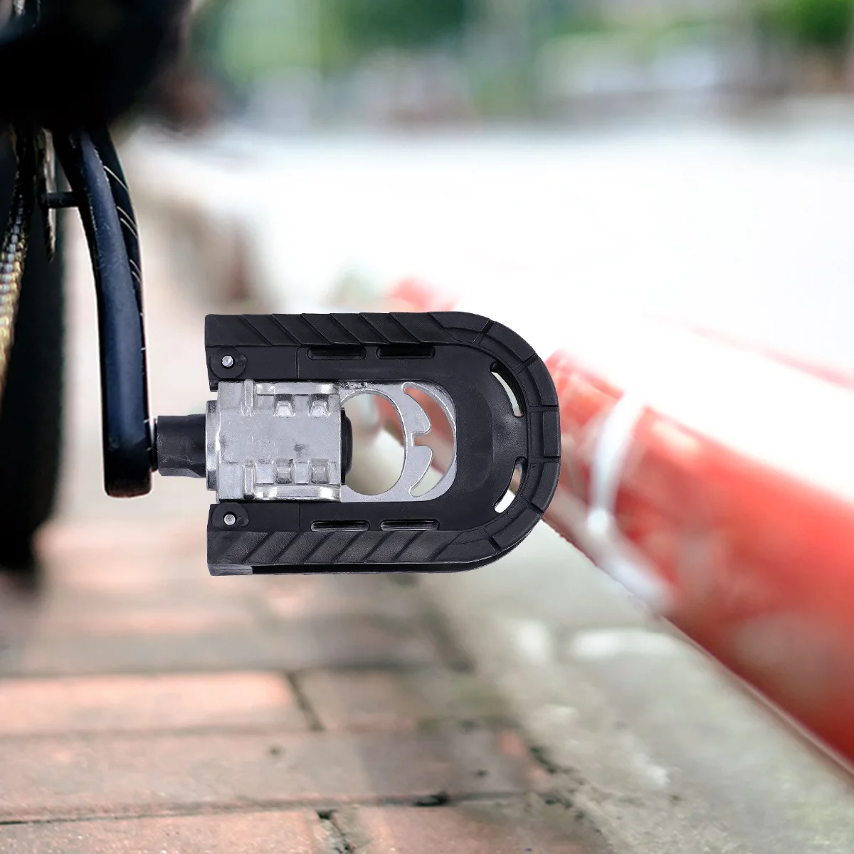 

2Pcs Foldable Pedal for Mountain Bike Road Bike Cycling Anti-Slip Design Lightweight Hollow Structure Reflective Stripe Easy