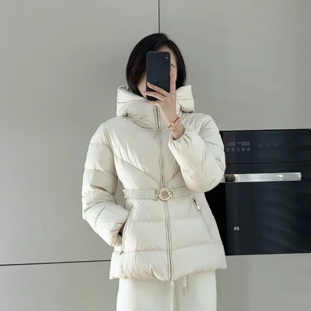 Women Hooded White Duck Down Coat 2025 New Autumn Winter Slim Short Lightweight Fashion Fit Waist Cinching Warm Puffer Jacket
