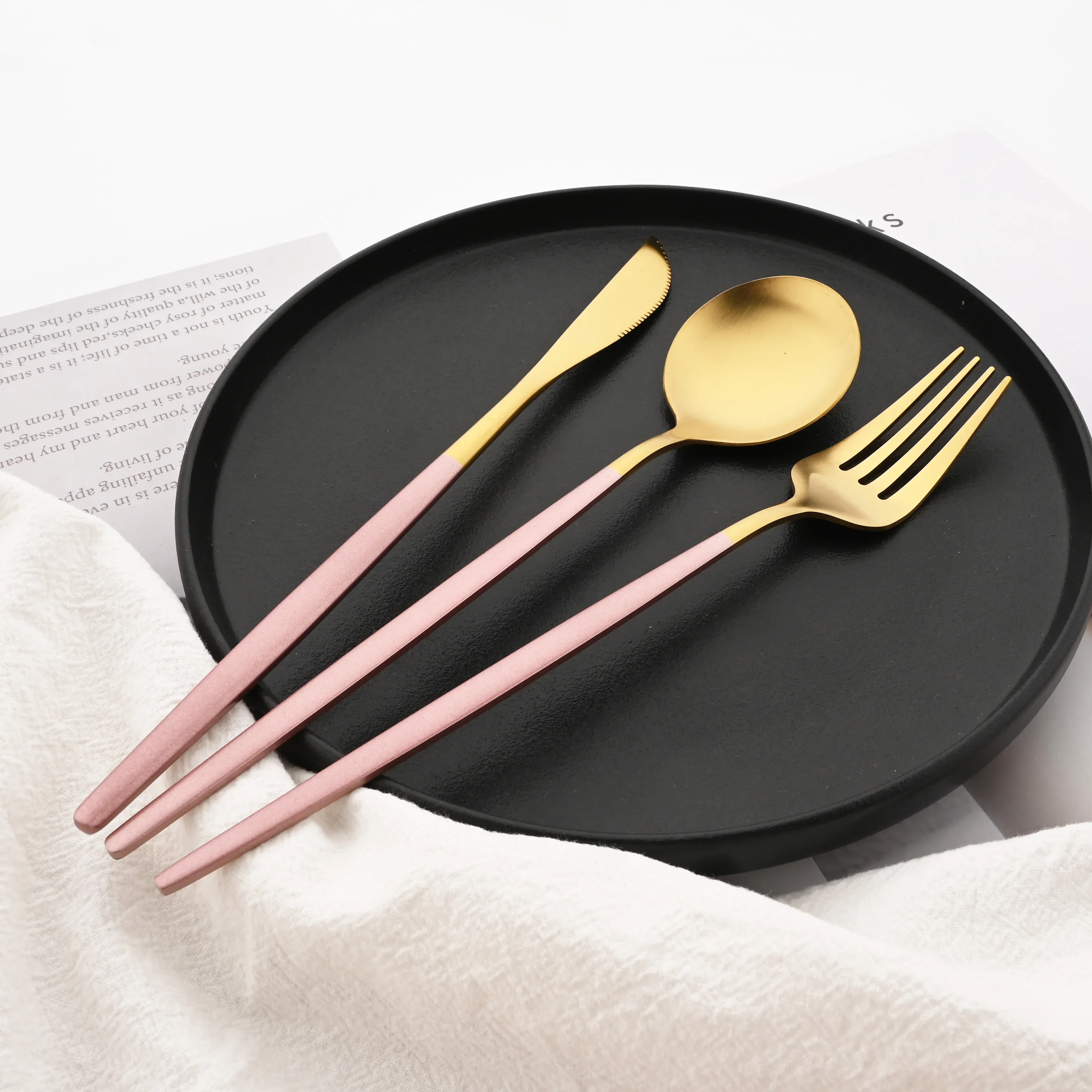 6People/36pcs Pink Gold Stainless Steel Flatware Cutlery Set Knife Dessert Fork Spoon Dinnerware Set Matte Kitchen Tableware Set