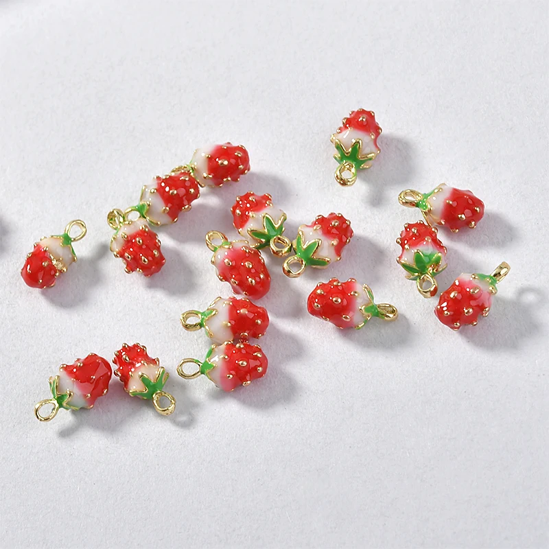 Alloy Drop Oil Three-dimensional Small Strawberry Pendant DIY Bracelet Earrings Decorative Pendant Material Accessories 2pcs