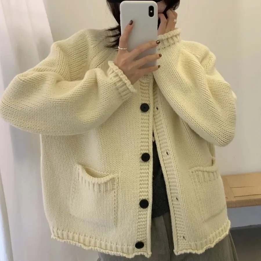 

Gentle Sweater Cardigan for Women, Autumn and Winter 2025 New Style, Relaxed Fit, High-End Loose and Lazy Knit Top