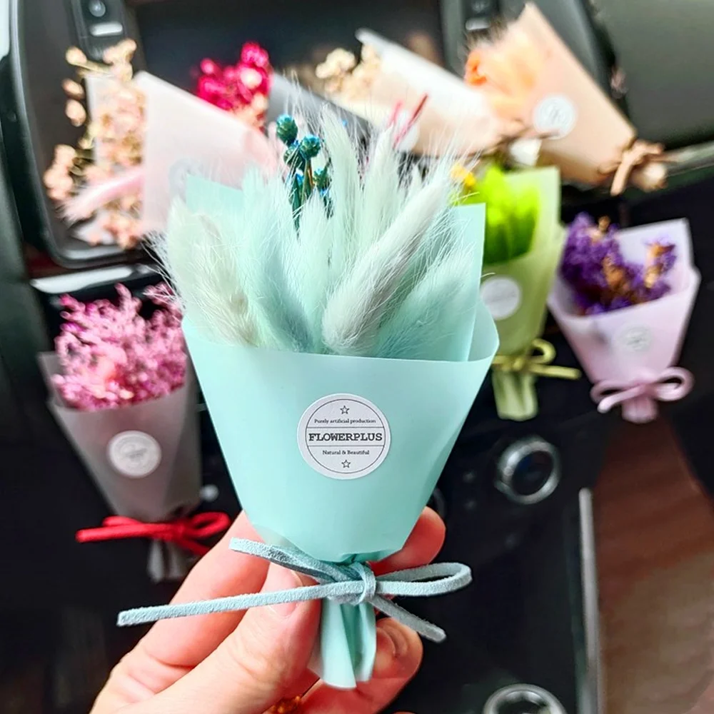 1PC Creative Dried Flower Bouquet Car Air Vent Mini Bouquet Eternal Gift Box Accessories with Mini Bouquet of Dried Flowers