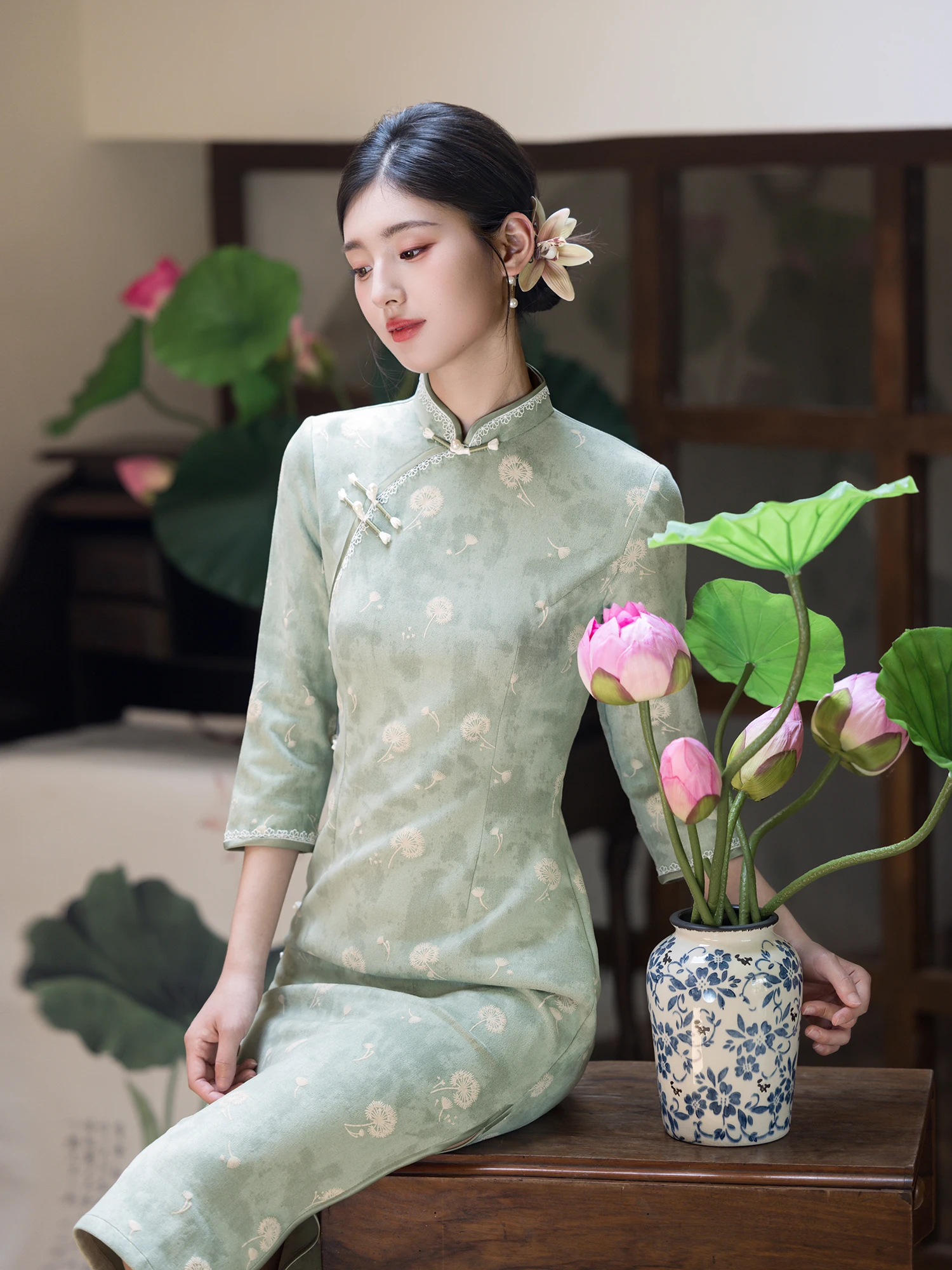 abito-qipao-moderno-cinese-a-maniche-lunghe-per-giovani-donne-nuovo-design-elegante-con-stampa-floreale-lunghezza-midi