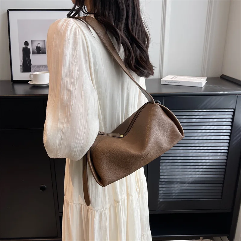 Soft Leather Texture Crossbody Bag Women\'s Pillow Square Bags 2023 New Fashion Large Capacity Wide Shoulder Strap Travel Handbag