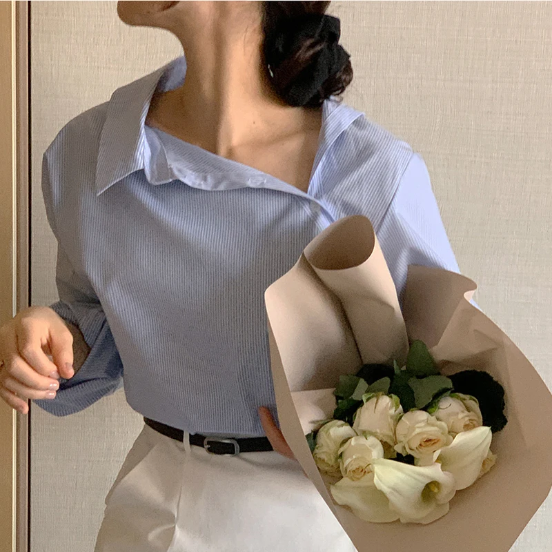 세련된 여름 줄무늬 느슨한 긴 소매 셔츠 여성의 세련된 디자인 턴 다운 칼라 버튼 업 한국 스타일 버블 슬리브