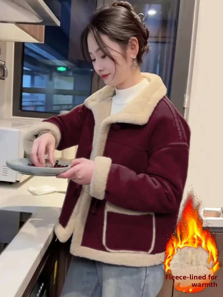 เสื้อแจ็คเก็ตผู้หญิงสำหรับฤดูหนาว ไซส์ใหญ่ บุขนเฟอร์ อุ่นสบาย สไตล์ลำลอง อเนกประสงค์ ผ้าฝ้ายผสมขนเป็ด เหมาะสำหรับใส่เดินทางหรือ...