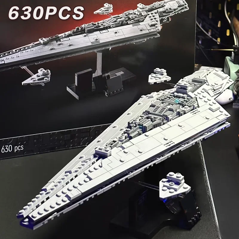 

630PCS Executor Super Spaceship Building Block Model Compatible with 75356 Decorative Building Blocks Children's Gift