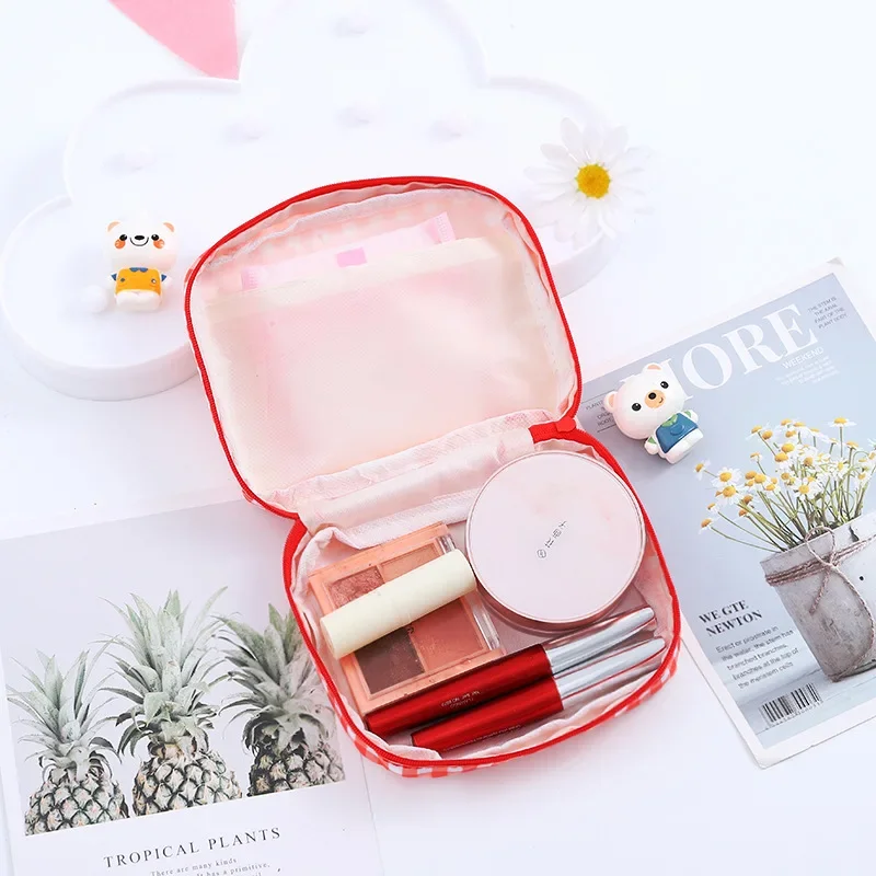 11 نمط سانريو نساء بنات حقيبة ماكياج التجميل مرحبا كيتي حشا منديل الحقيبة محفظة الفوط الصحية حقيبة كابلات البيانات المنظم