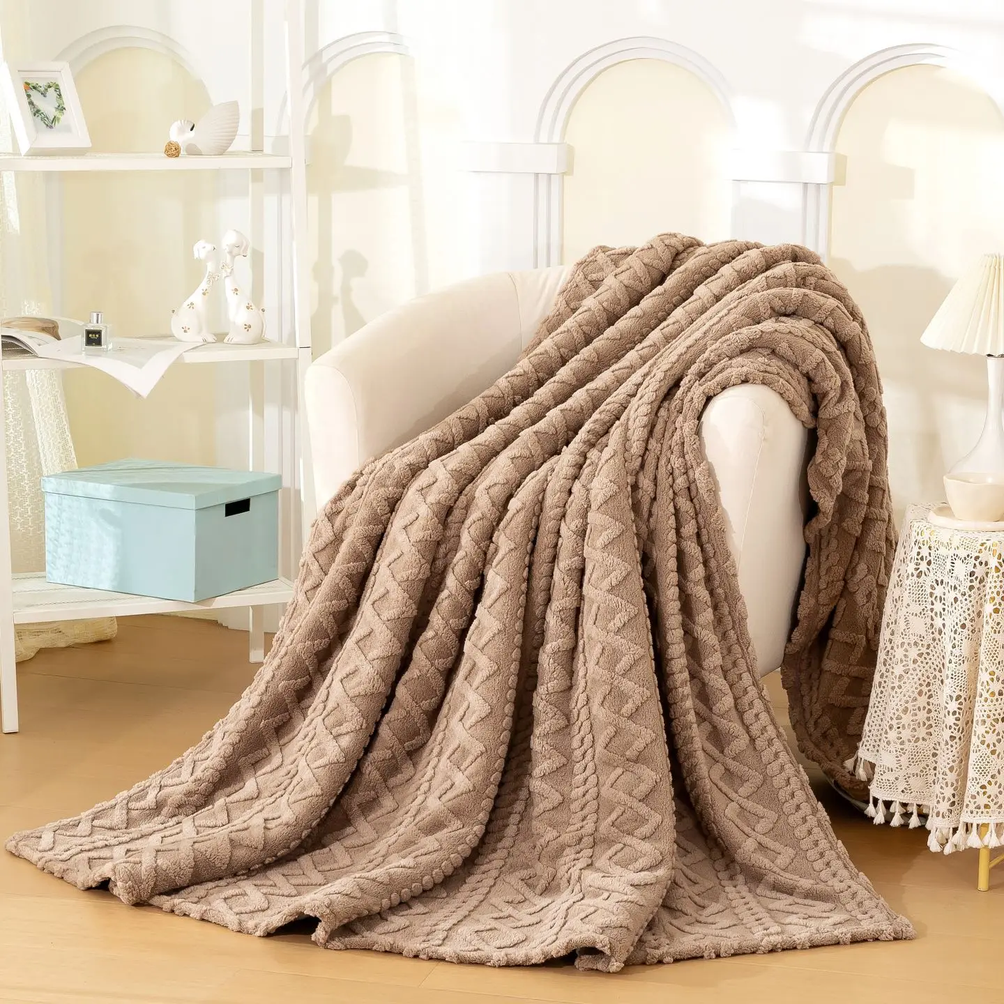 Soft Tufted Faux Fur Throw Blanket Cozy Plush Cover for Sofa Bed Travel Home