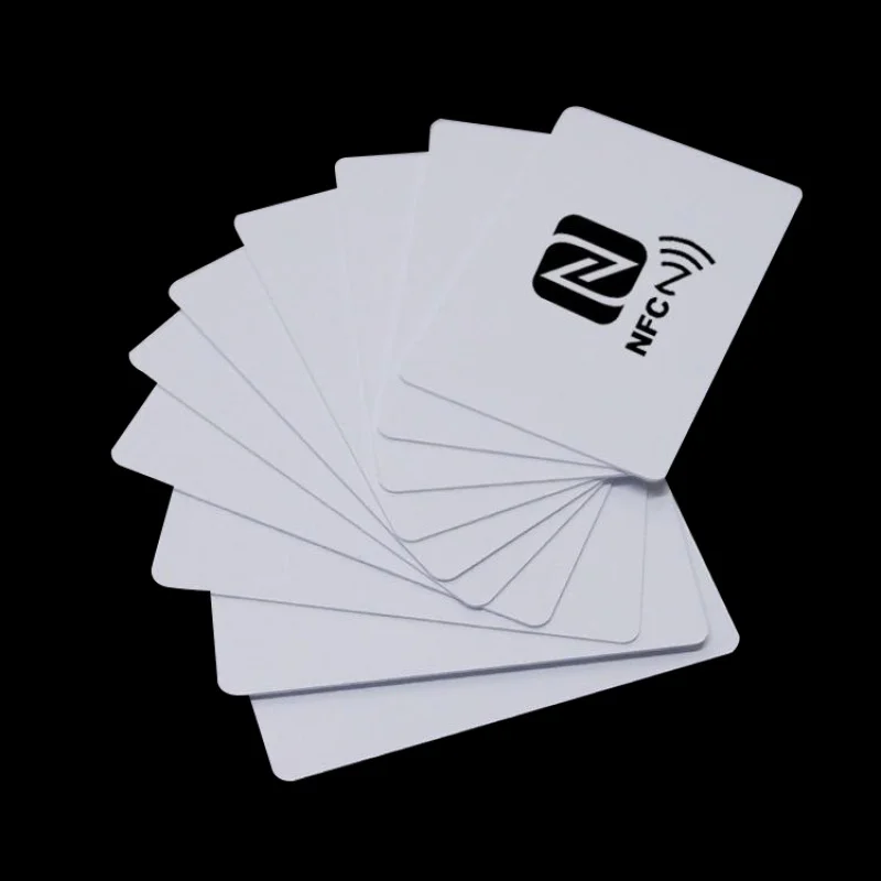 

100PCs a lot custom printing 13.56MHz NFC blank card RFID ntag213 215 216 business hotel key cards NFC White smart rewritable PV