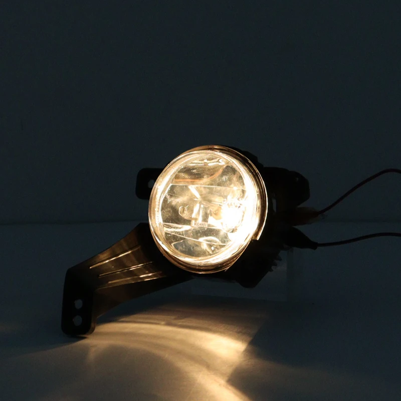 8320134050 8320234050 New Car Front Fog Light Assembly Fog Lamp With Halogen Bulbs For Ssangyong Korando C New Actyon 2014-2015