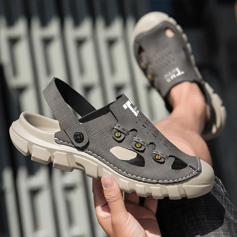 Men's Large Size Sandals Breathable Hollow out Outdoor Soft Bottom Anti-Slip Casual Beach Shoes Clog Style Summer New Arrival