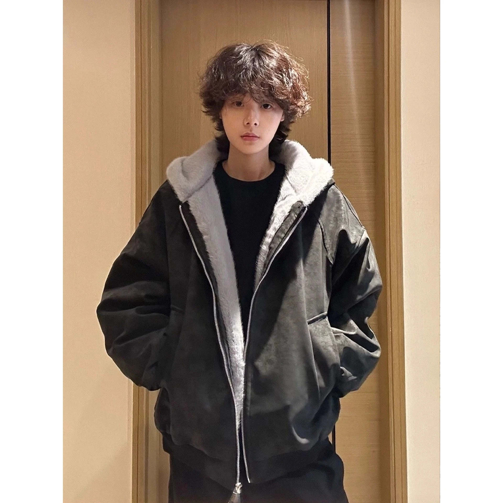 

Мужская зимняя утепленная куртка из искусственной кожи с капюшоном, модная повседневная молодежная модель в уличном стиле