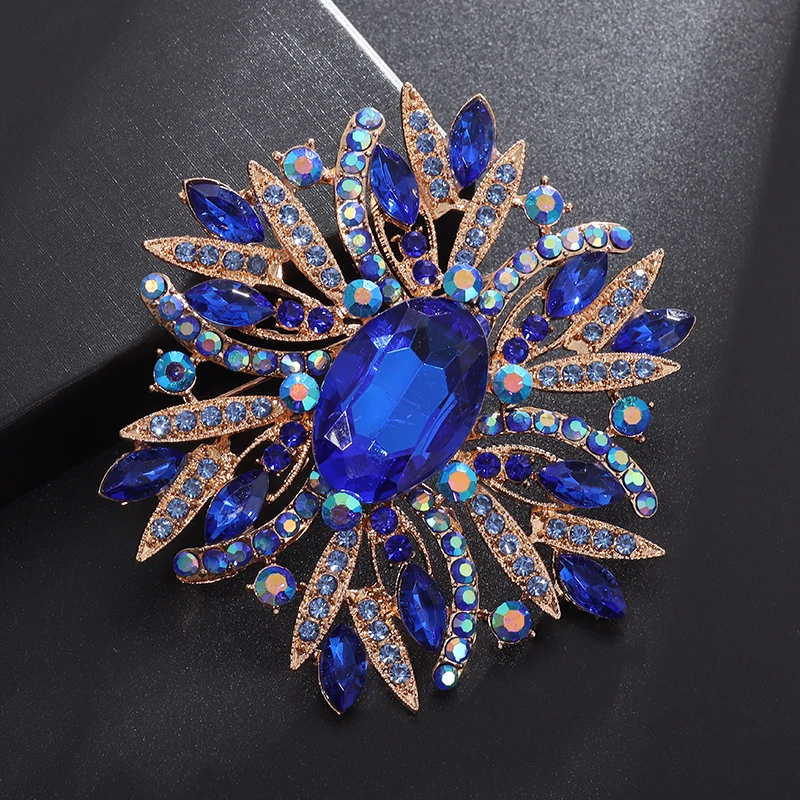 Exquisite Gorgeous Crystal Flower Brooch Women Elegant Fashion Banquet Jewelry Gift