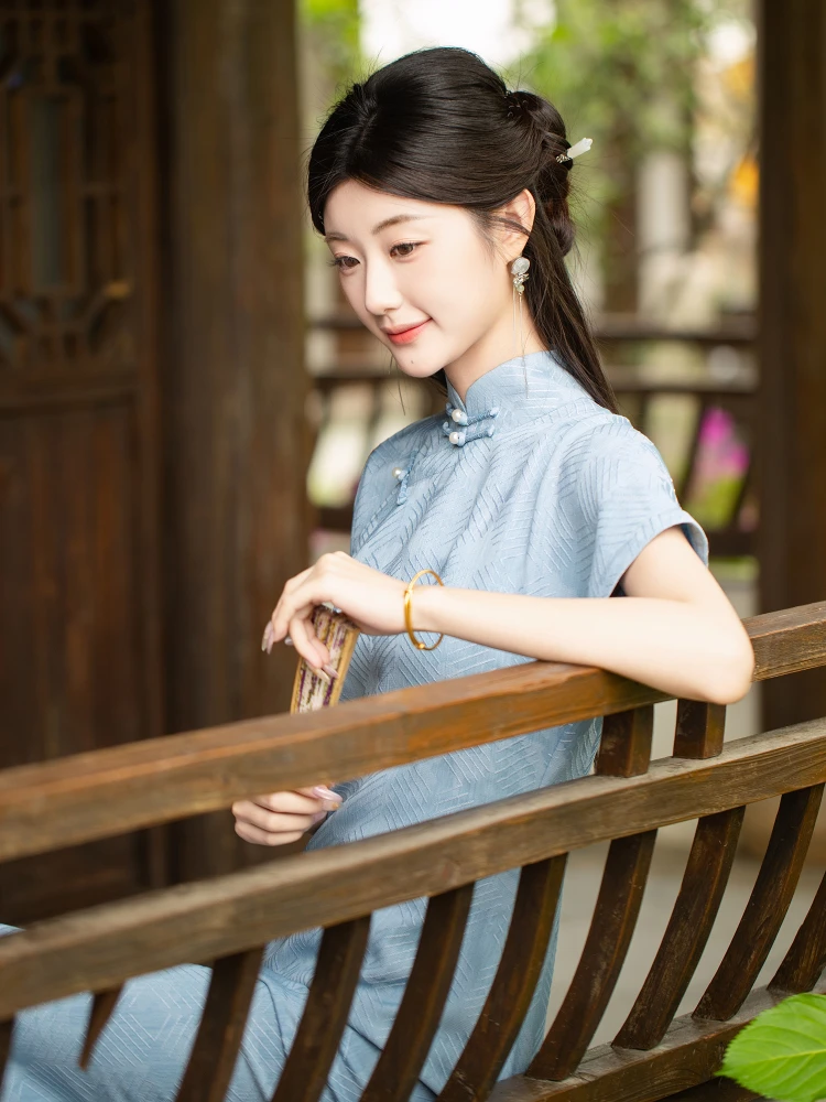 

Ele Blue Young Sle Retro Chinese Design Daily Wear Long Qipao Skirt High Slit ort Sve Breathable Fabric