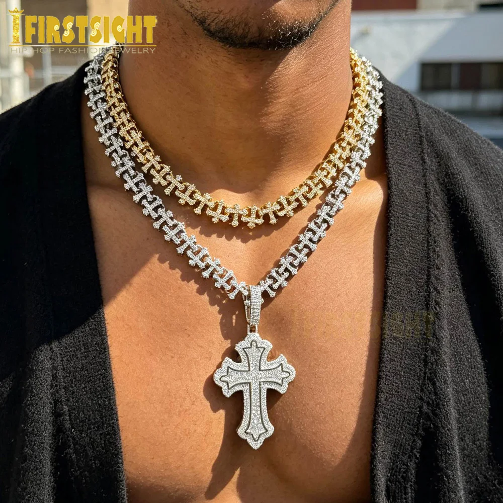 

Iced Out Reversed Cross Chain Pendant Necklace for Women Men 11mm Cubic Zirconia Charm With Box Spring Clasp Fashion Jewelry
