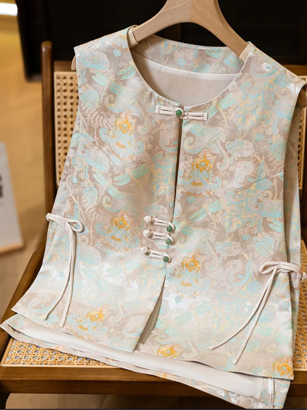 

New Chinese Sle Reformed Vest Outerwear Women Summer High End National Trend Tang Costume Button oulder Pad Ves...