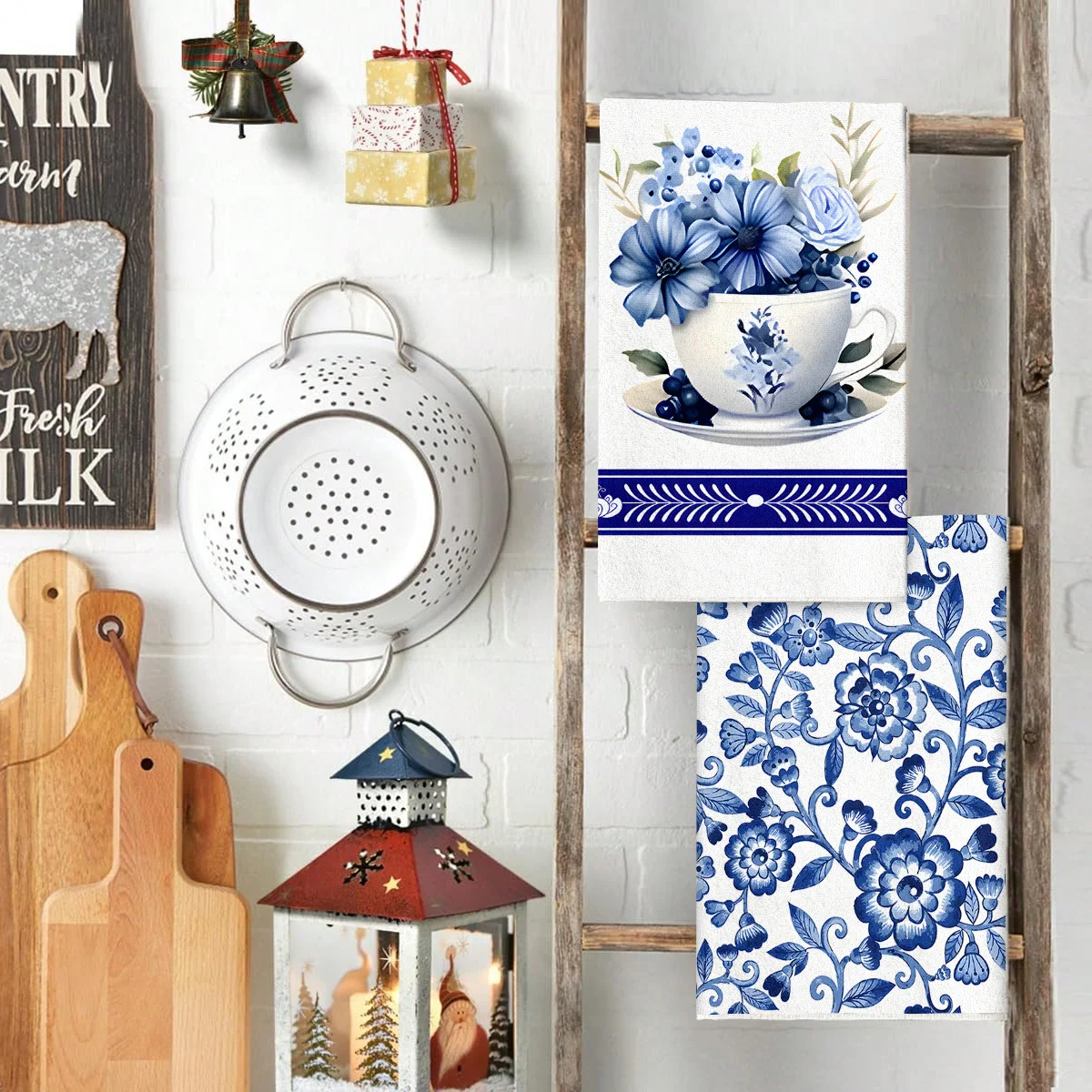Luxurious and super-soft blue and white ceramic kitchen towels, highly absorbent and soft,  for dishwashing and home decoration