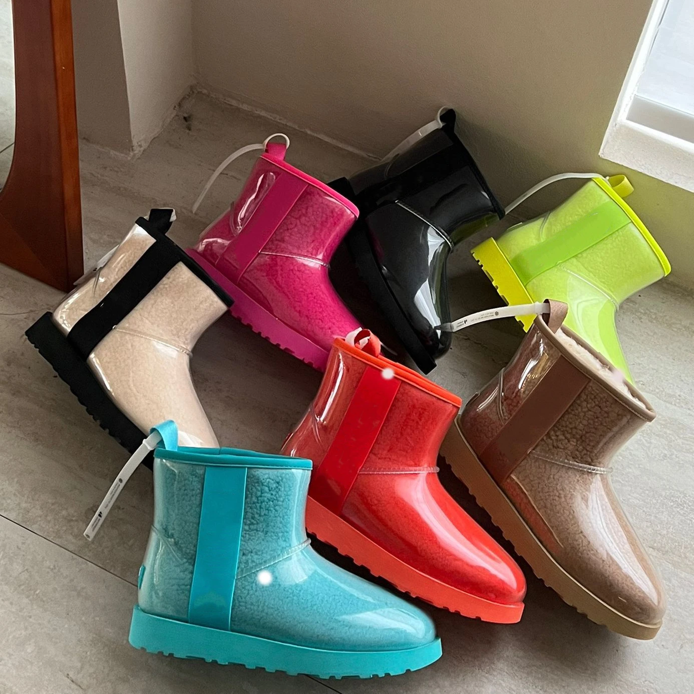 Top Quality Designer Waterproof Snow Boots for Women 2024 Candy Colored Jelly Rain Boots Winter Sheep Fur Integrated Snow Boots