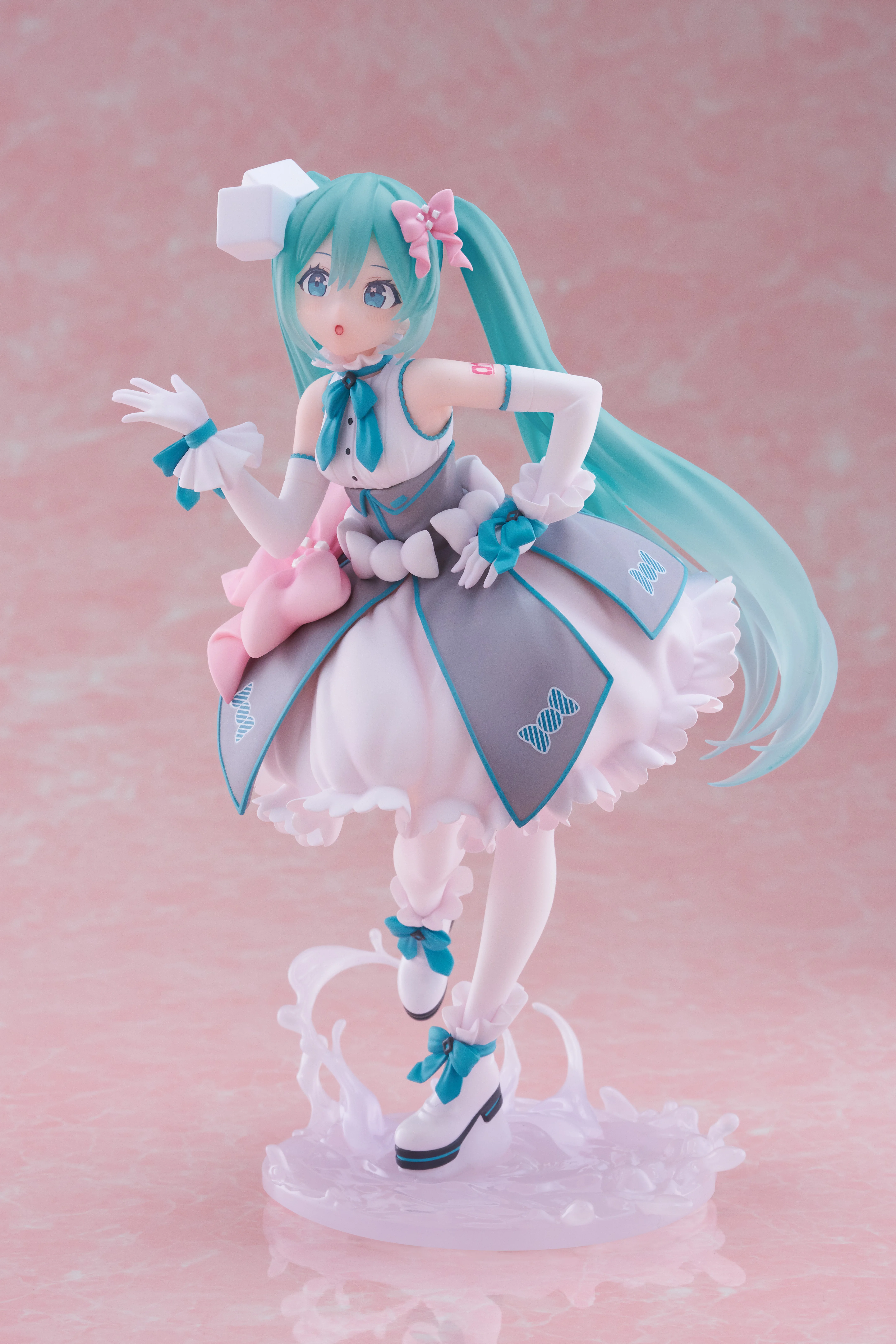 In Stock Original Hatsune Miku 2nd season Melty Sugar ver. Anime Figure PVC Action Figure Collector Toys Doll Model Gift 19cm